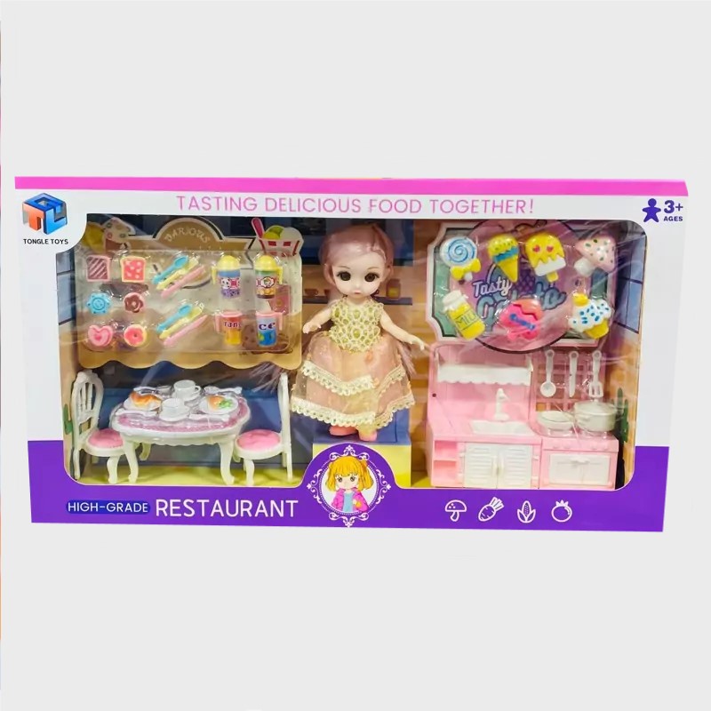 عروسک با ست آشپزخانه