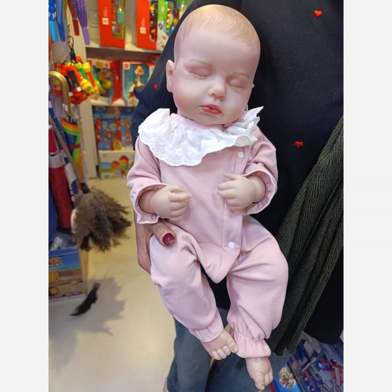 عروسک نوزاد واقعی